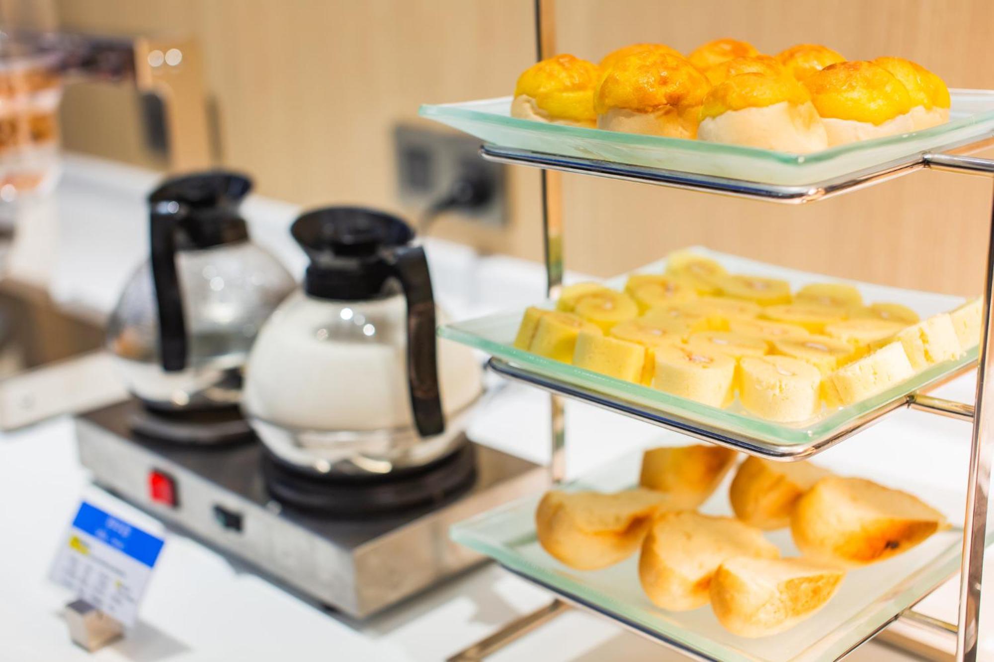 Holiday Inn Express Jiangmen Jianghai By Ihg Экстерьер фото